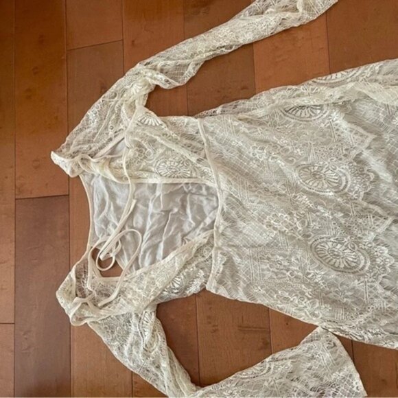 Urban Outfitters Lucca Couture Lace Bell-Sleeve Dress - Picture 10 of 10
